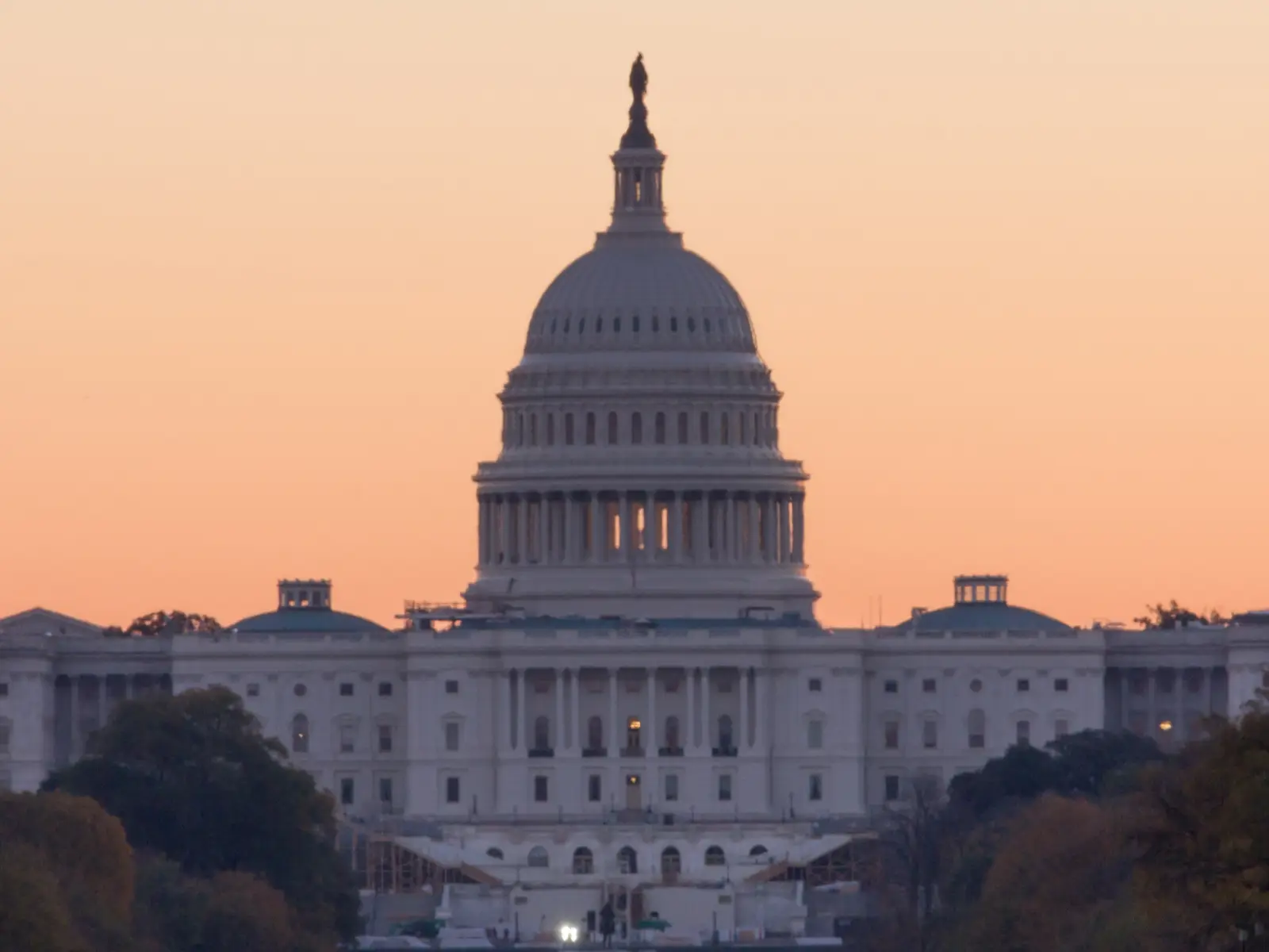 U.S. Capitol dome at dusk, featured image for Defiant Capital Group’s Q3 2026 market recap and midterm election outlook